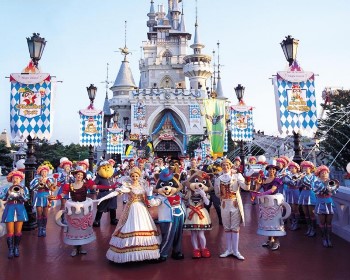 首爾童話巡禮～夢幻城堡樂天世界.全新開幕星巴克.專屬葡萄酒DIY.打卡星空圖書館2.0（一站購物彩妝）5天