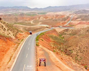 【寧夏】黃河金岸·大漠星圖 · 沙坡頭、中衛66號公路、水洞溝、黃河石林、西夏王陵、沙漠營地8天