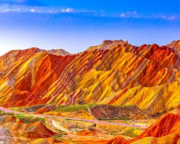 【蘭州進出】敦煌纪事～河西四郡•千年敦煌•七彩雅丹•鳴沙山月牙泉•天下雄關嘉峪關•蘭新高鐵8天