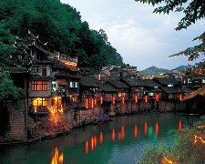 【高鐵新體驗】渝湘山水書卷 張家界、鳥江、鳳凰 8 天巡禮