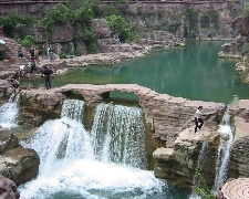 【中原古都】洛陽、開封、少林寺、龍門石窟、深遊雲臺山、萬仙山、郭亮村、大宋武俠城8天