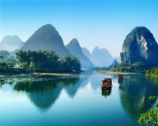 桂林陽朔、南寧山水精華遊8天~德天瀑布、巴馬長壽村、明仕田園、印象劉三姐、夢巴馬秀