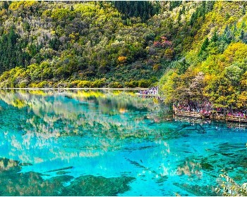 春日九寨溝8天 仙境牟尼溝 峨眉山 樂山 嘉陽蒸汽小火車