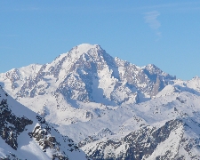 走訪歐州花園瑞士三大名峰、景觀列車、童話世界11天(BR)