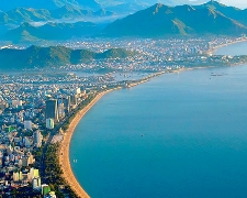 ”越愛峴”~巴拿山黃金佛手、會安古鎮、迦南島竹籃船、美溪沙灘5日