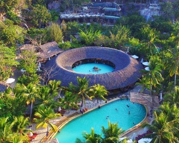 2026/02/18【新春賀喜~雙城記】大叻轉經輪泥雕公園休閒+芽莊海島5日-高雄出發