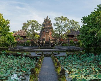 峇里島藝術•自然•浪漫提案～秘境探索～烏布梯田鞦韆、網紅沙灘俱樂部、日落俱樂部、泳池VILLA2晚5日(兩人成行)